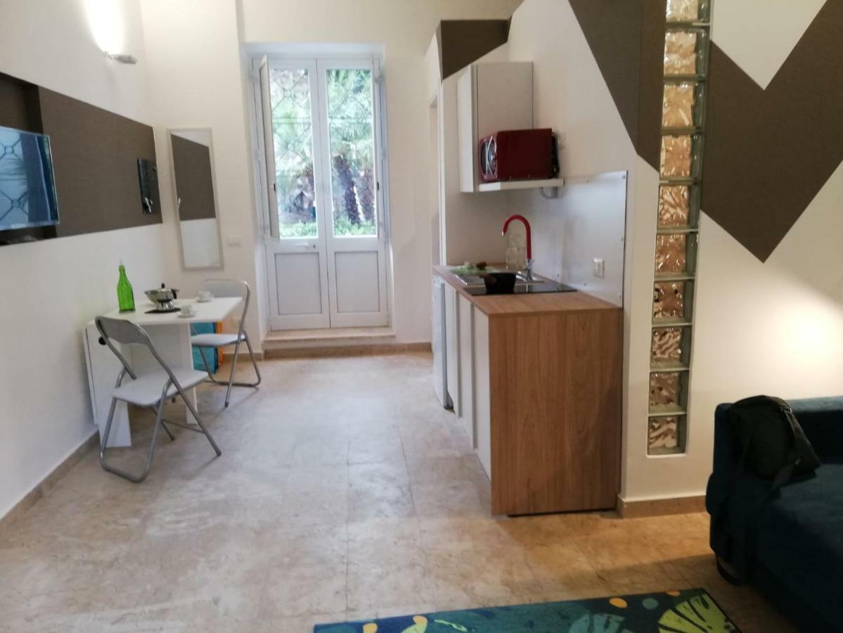 Pappalardo - Regina Elena Apartment Trapani Bagian luar foto